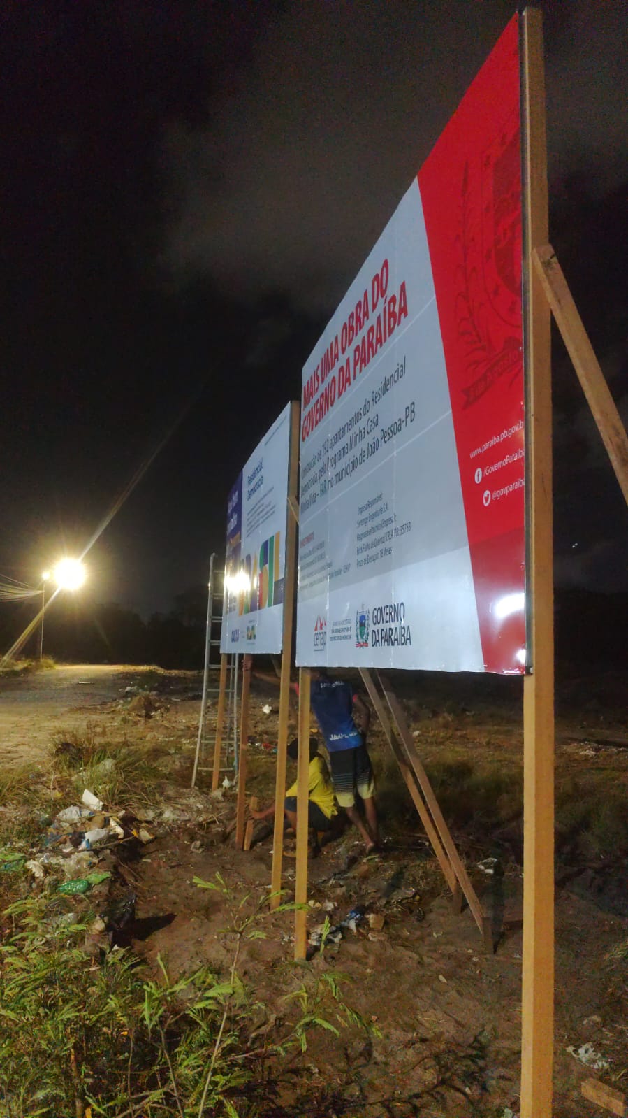 Painel institucional 'Mais uma obra do Governo da Paraíba'