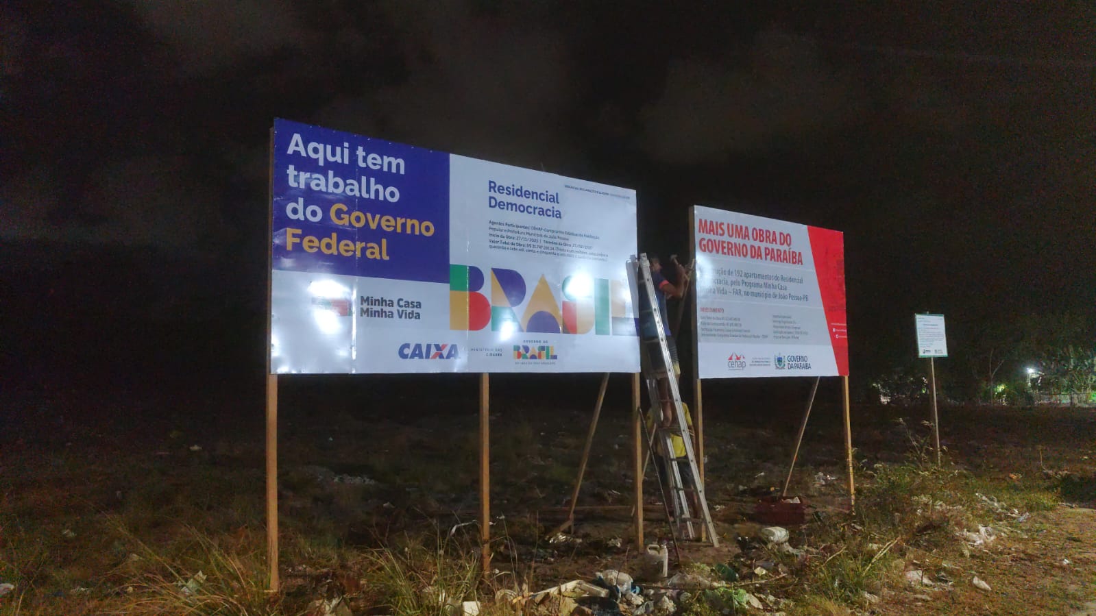 Placas de trânsito Pare e sinalização regulamentar